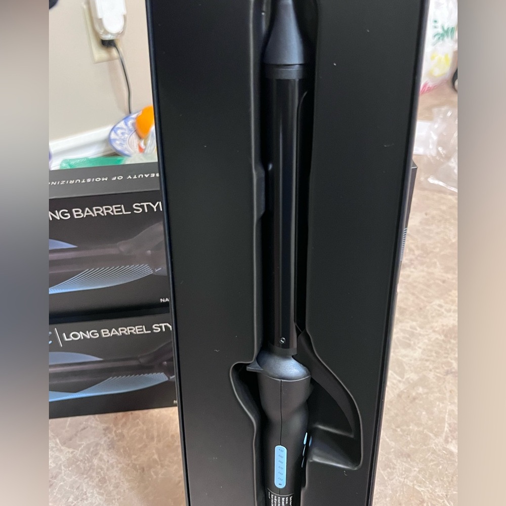 Bio Ionic Long Barrel Styler Curling Iron - Picture 9 of 13